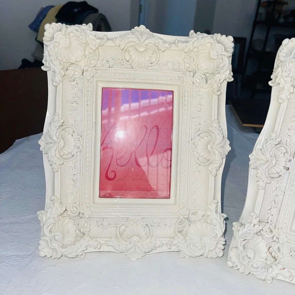 Pair Vintage Cream Ivory Resin Rococo Baroque Picture Frames 4x6 READ